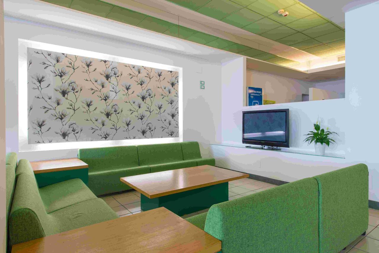 Hotel 2000 里米尼 外观 照片